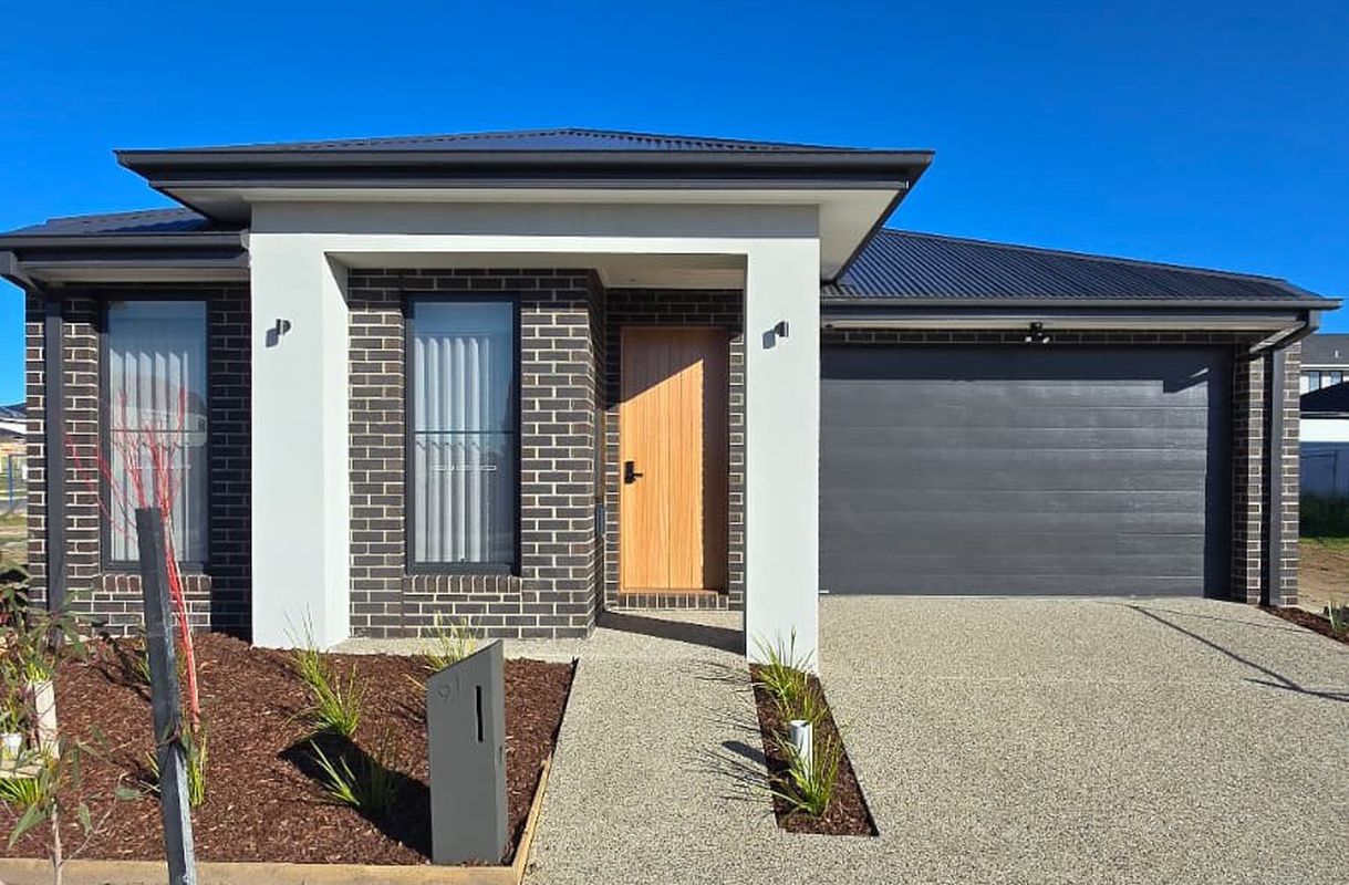 91 Carroll Lane, Greenvale