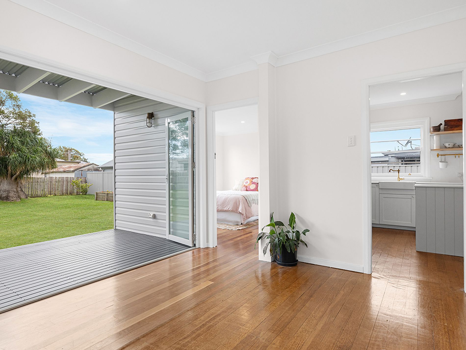 17 Fifth Street, Weston