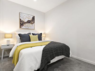 505 / 8 Sutherland Street, Melbourne