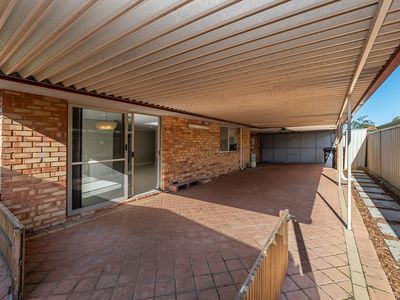 24 Powderbark Bypass, Kenwick