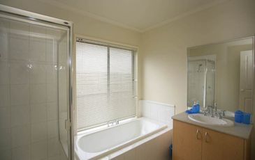 5 Stirling Circuit, Beaconsfield