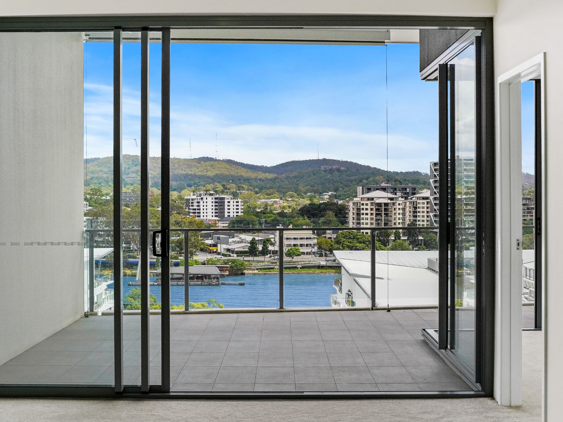 11103 / 30 Duncan Street, West End