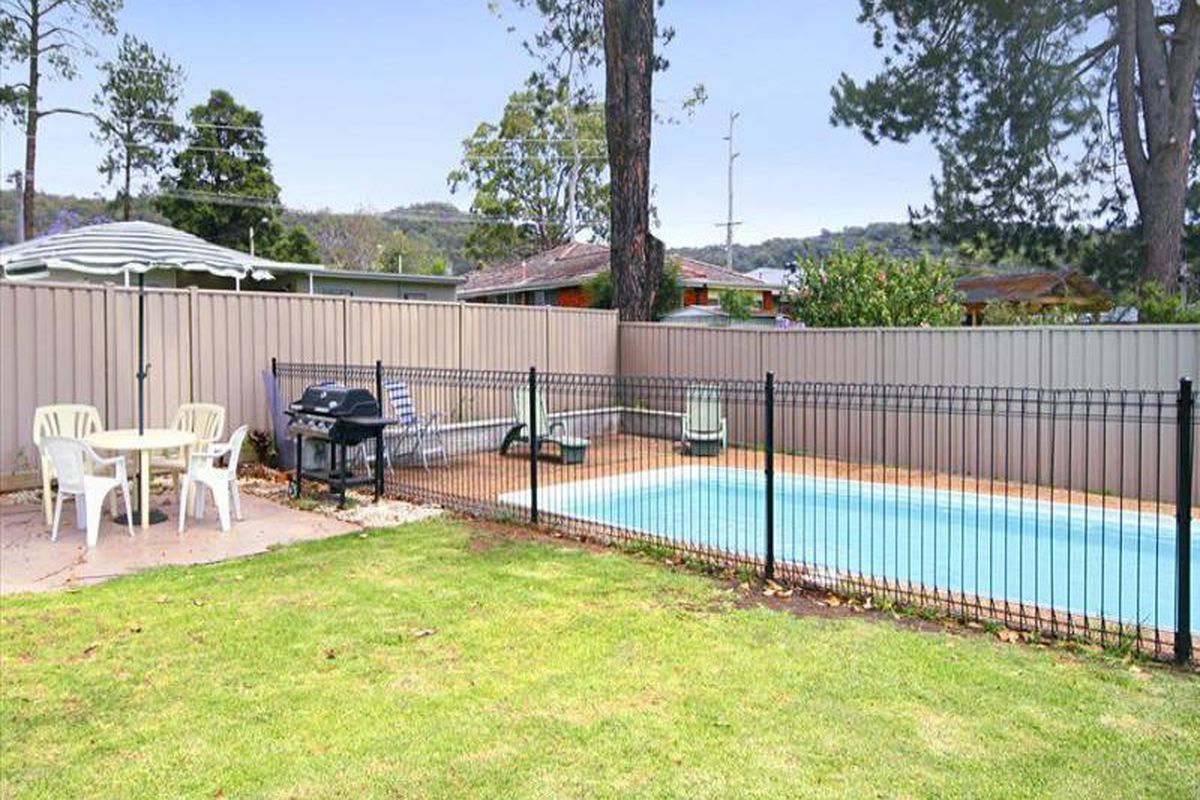 7 Bayline Drive, Point Clare