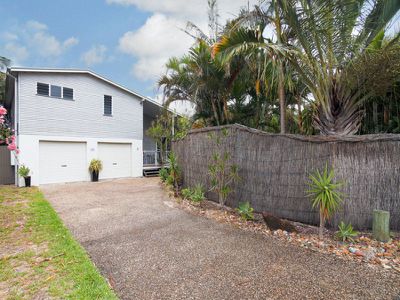33 Newfield Street, Sunrise Beach