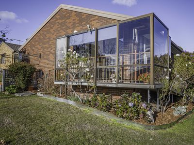 407 Village Drive, Kingston