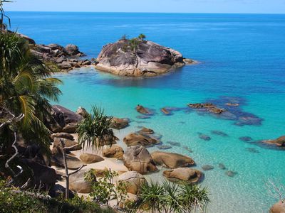 Lot 9 Bedarra Island, Dunk