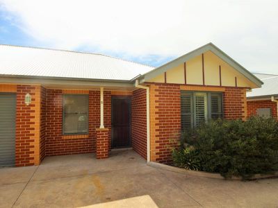 6 / 129 Stewart Street, Bathurst