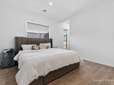 86 Highline Boulevard, Truganina