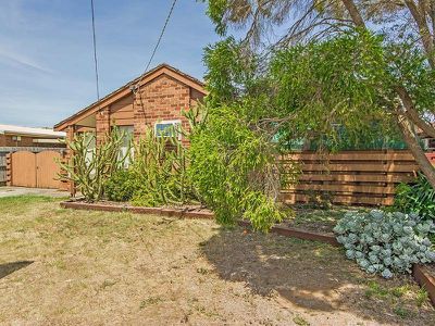 12 Hampton Court, Hoppers Crossing