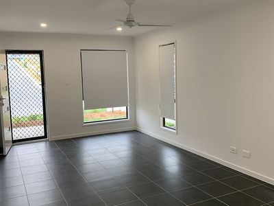 25 Eiger Street, Holmview