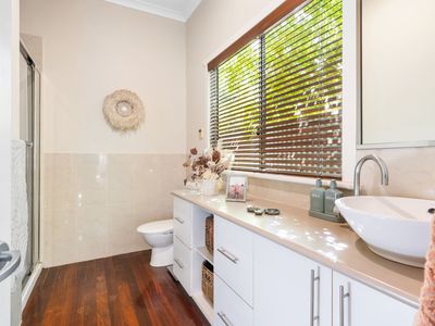 90 Campbell Street, Lamington