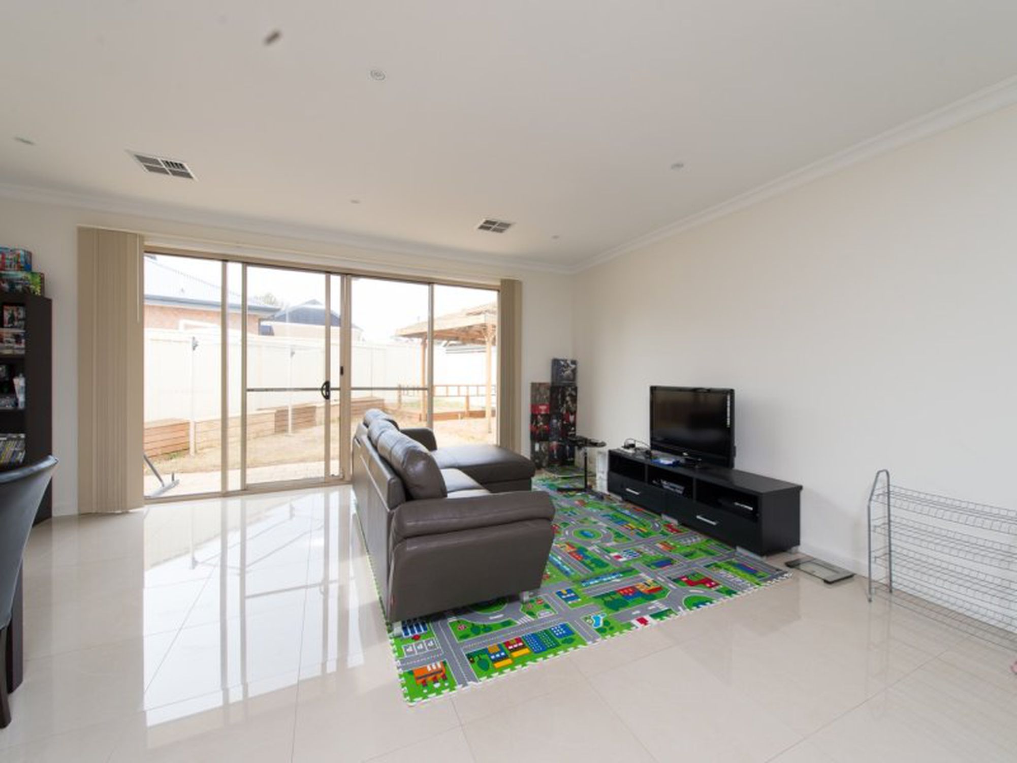 6B Moore Crescent, Campbelltown