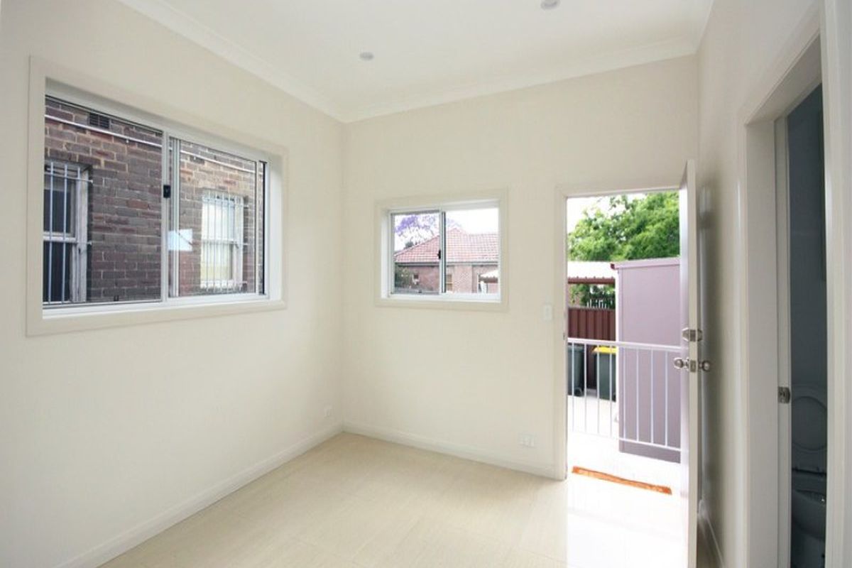 2 / 345 Wilga Lane, Concord West