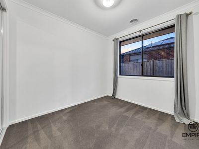 11 Makalu Circuit, Clyde North