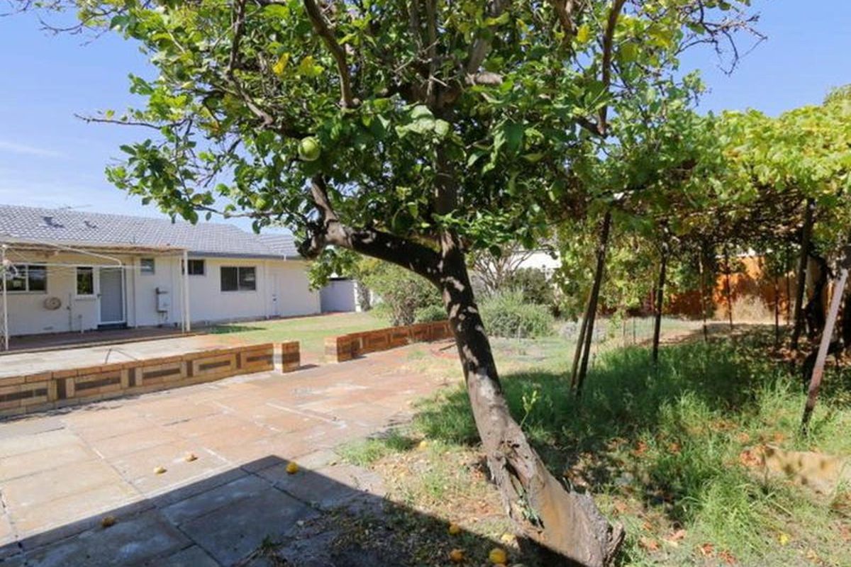 26 Spencer Avenue, Yokine