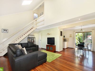 15 Peterborough Avenue, Lake Illawarra