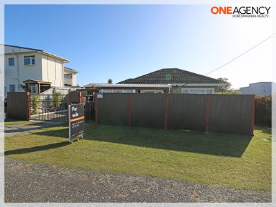 8 Huia Street, Foxton Beach