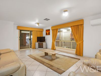 12 Bellchambers Court, Modbury Heights