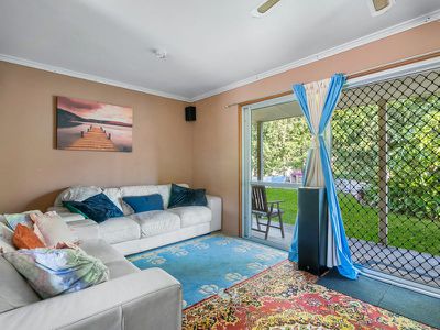 21B Toorbul Street, Landsborough