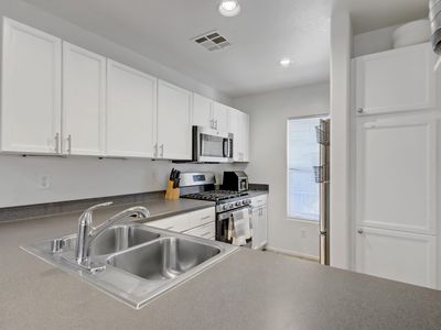 9157 Acclamation Ct, Las Vegas, NV, International