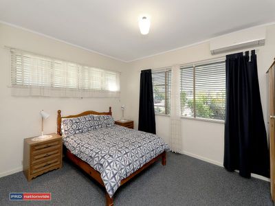 9 Blaxland Street, Eastern Heights