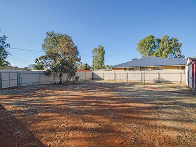 114 Wittenoom Street, West Lamington