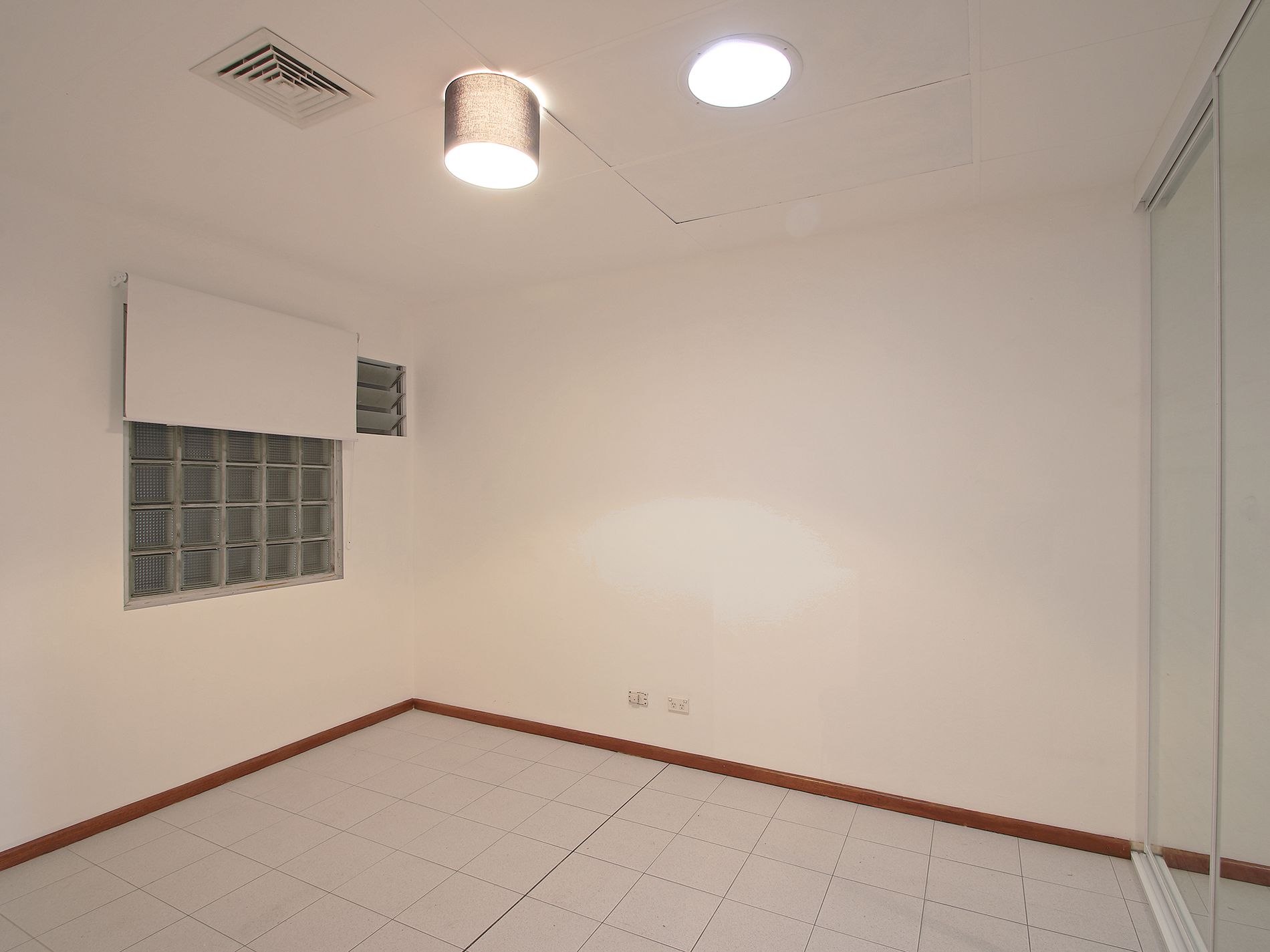 2 / 1427 Botany Road, Botany