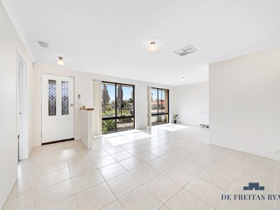 22 Tamarisk Drive, Halls Head