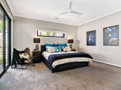 48 Limeburner Grove, Botanic Ridge