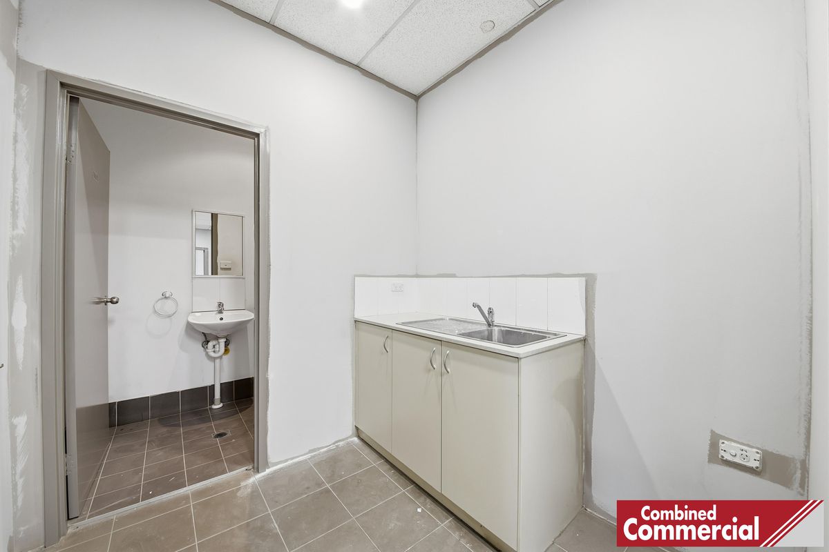 1 & 2 / 6 Gallipoli Street, Smeaton Grange