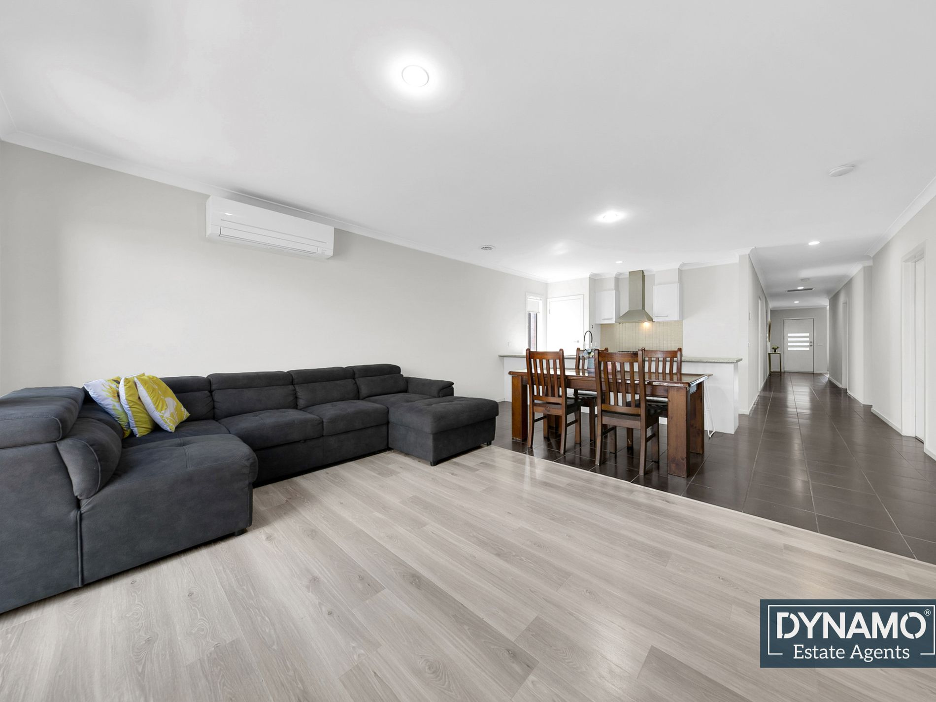 24 Huntingfield street, Craigieburn