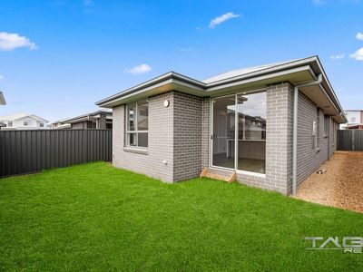 91 Peartree Circuit, Werrington