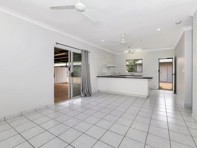 9 / 7 Negri Street, Bakewell