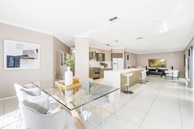 16 Saint Stephen Road, BLAIR ATHOL, Blair Athol - Thumbnail 3