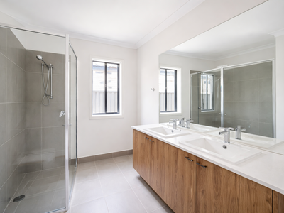 5 Yorkville Road , Kalkallo