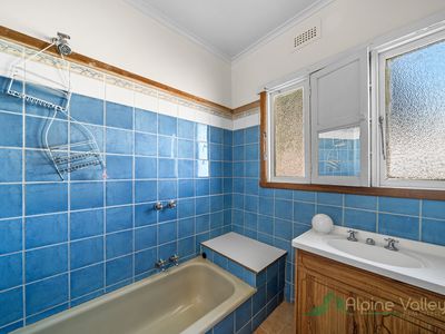 5 Wermatong Avenue, Mount Beauty