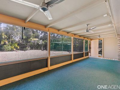 6 Bangalow Court, Kawungan