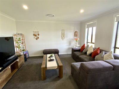 4 Livingston Boulevard, Forbes