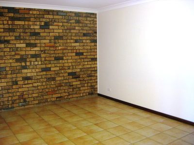 11 Anton Place, Bonnyrigg
