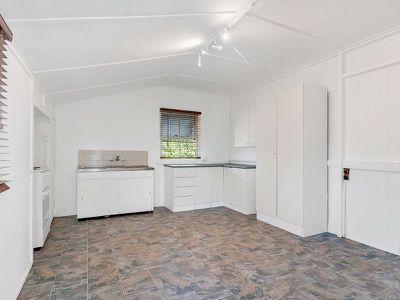 18 Chubb Street, One Mile