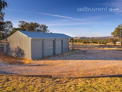 84 COYLES ROAD, Wodonga