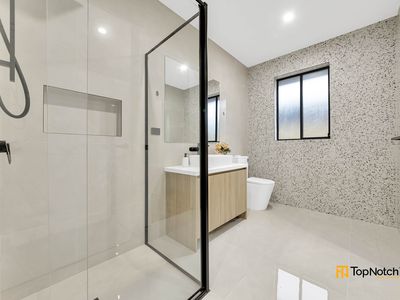 18 Ambient Crescent, Beveridge