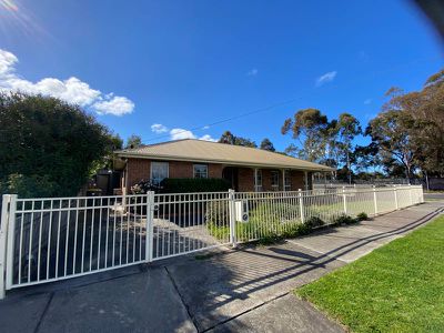 84 Reynolds Road, Belmont