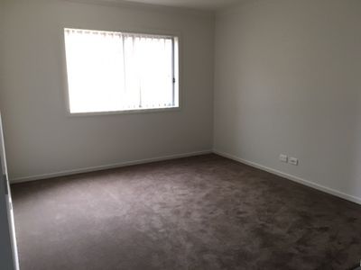 90 Haze Drive, Point Cook