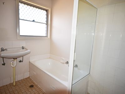3 Spears Drive, Dubbo
