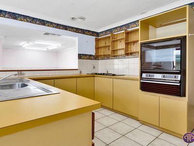 15 Crest Court, Thornlie