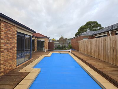 18 Sandalwood Grove, Carrum Downs