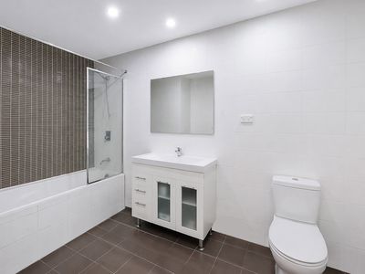 B808 / 25 John Street, Mascot