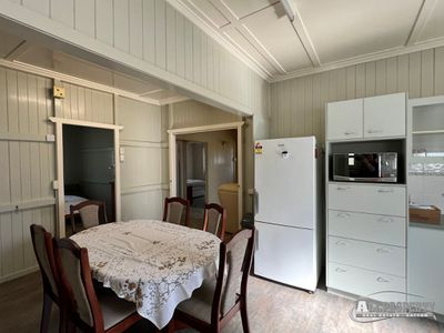 Room 1 / 20 East Street, Gatton