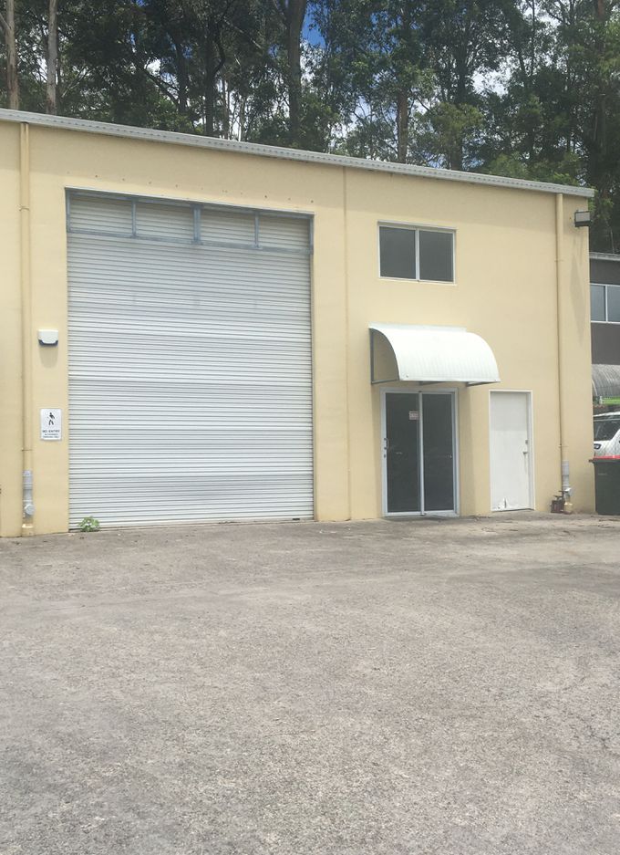 Unit 2, 3 and 4  / 18  Tectonic Crescent , Kunda Park